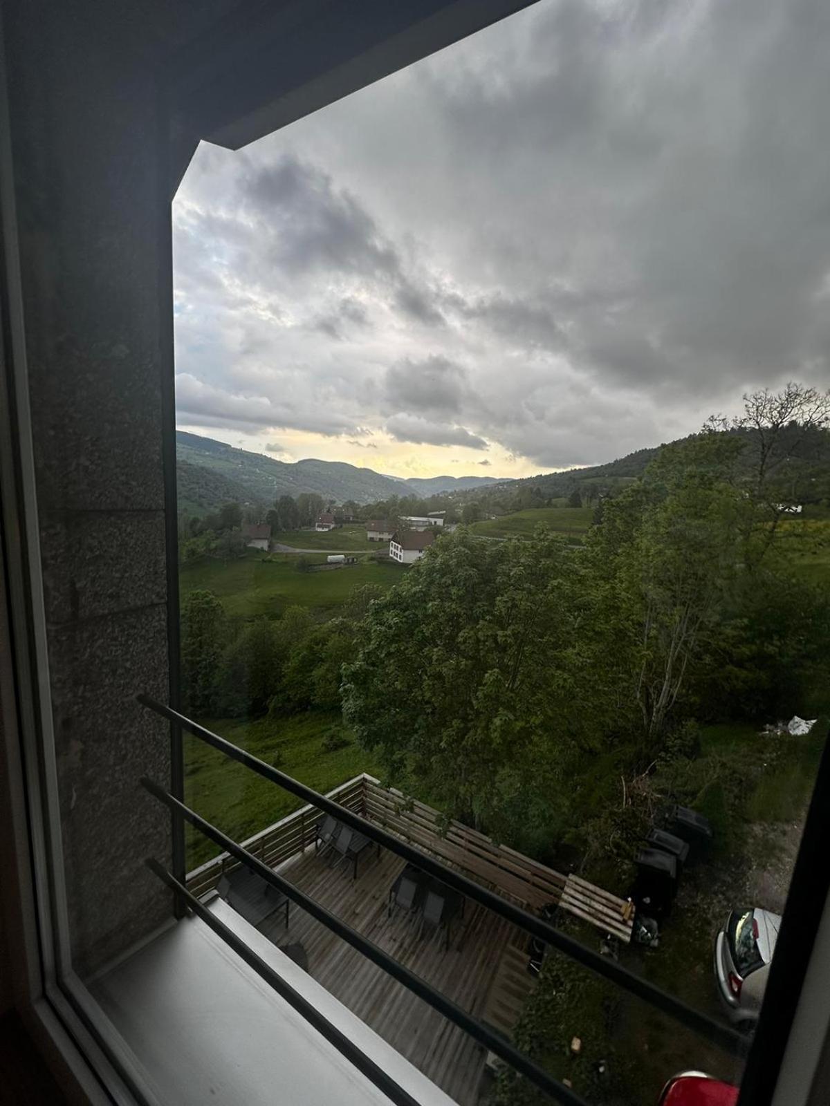 Les Chalets Bambi & Jacuzzi Privatif Ла Брес Стая снимка